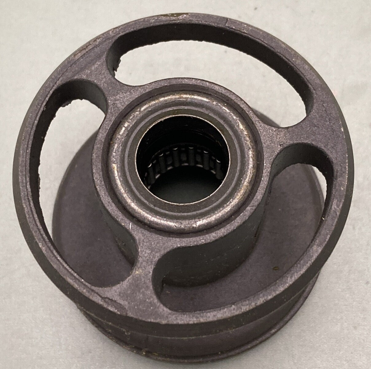 NEW GENUINE MERCURY QUICKSILVER 72694A1 BEARING CARRIER G HSNG ASM OUTBOARD 20HP