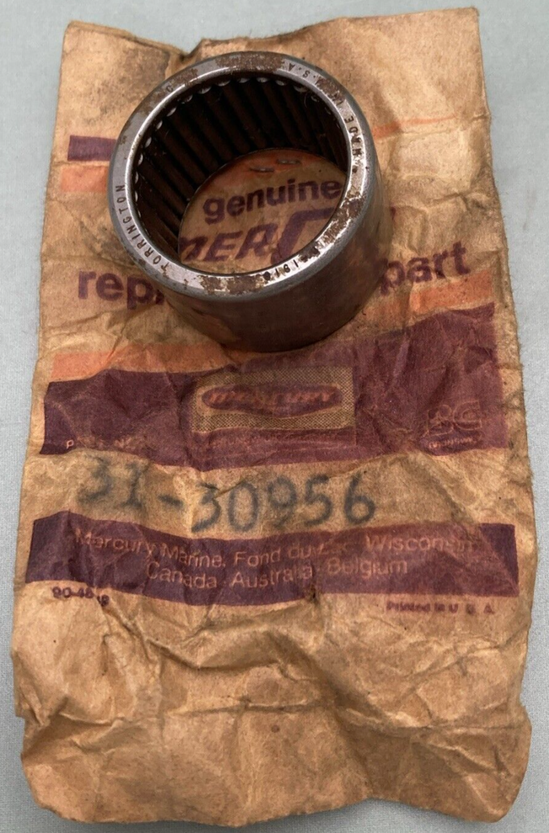 NEW GENUINE MERCURY 31-30956 ROLLER BEARING BEARING CARRIER
