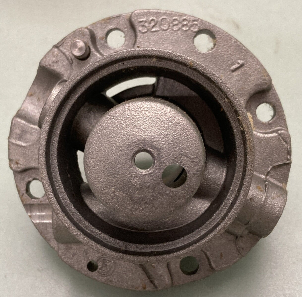 NEW OMC EVINRUDE JOHNSON 982034 OIL PUMP CVR PIN ASM LWR G CASE STERNDRIVE 140HP