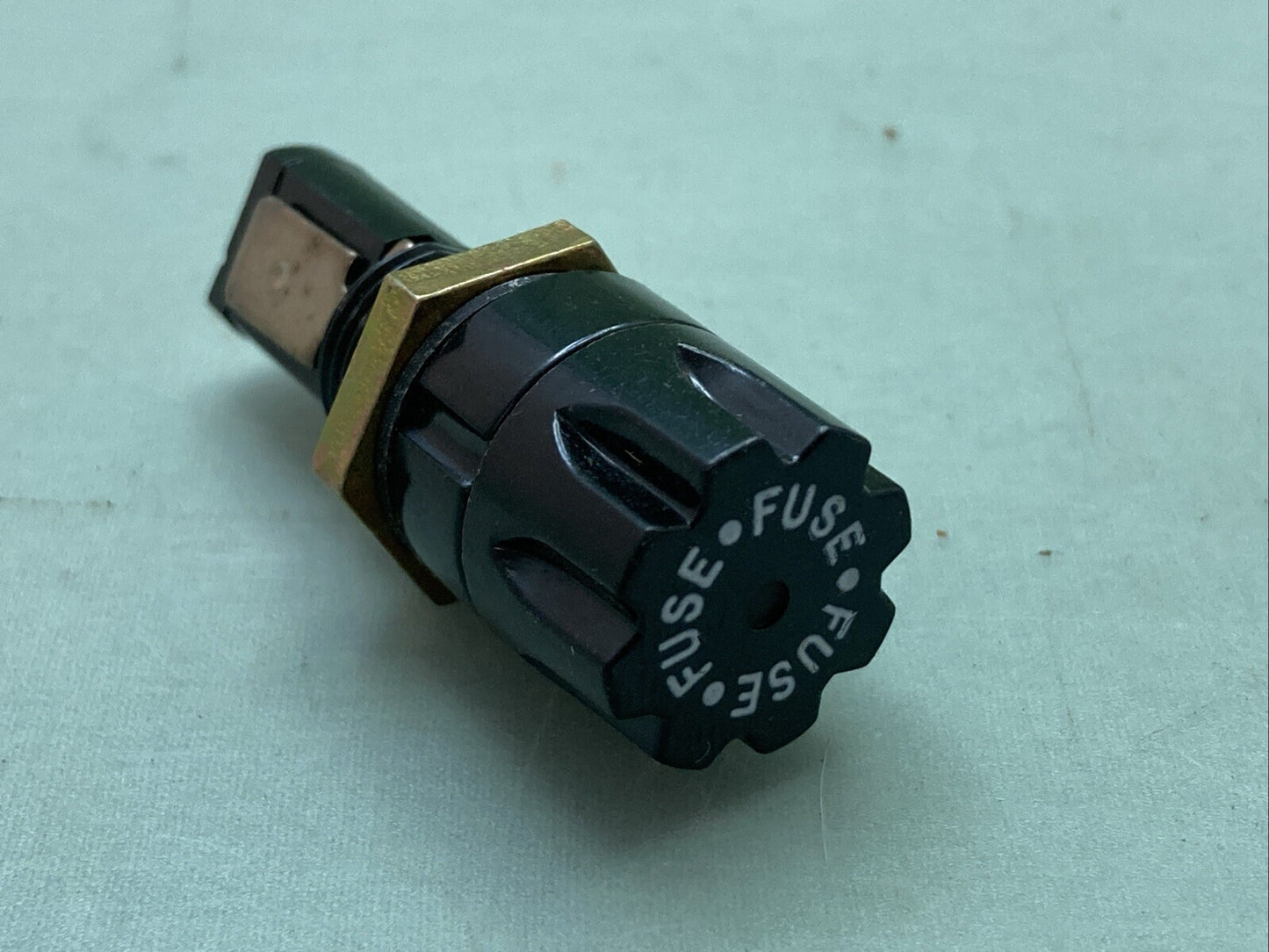 NEW SCAG S483629 FUSE HOLDER, SEALED