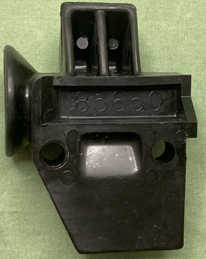 NEW GENUINE MERCURY 85650 HOUSING COWL HINGE STARBOARD