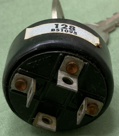 NEW REPLACES MERCURY 54212A9  KEY SWITCH ASSEMBLY #128 W/ 2 KEYS