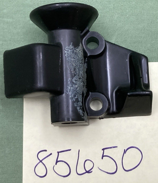 NEW REPLACES MERCURY 85650 HOUSING COWL HINGE STARBOARD