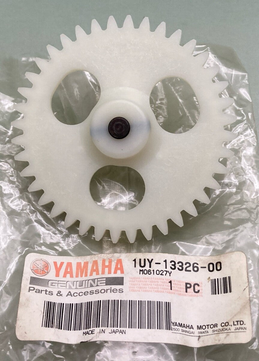 NEW GENUINE YAMAHA 1UY-13326-00 OEM PUMP DRIVEN GEAR