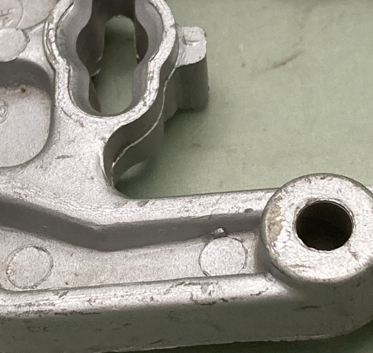 NEW GENUINE MERCURY QUICKSILVER 30768 BRACKET RECTIFIER MOUNT BOTTOM COWL ASM