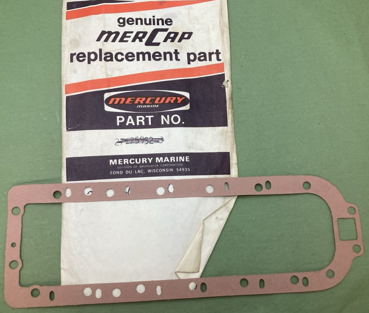 NEW GENUINE MERCURY QUICKSILVER 27-75952 GASKET DIVIDER PLATE