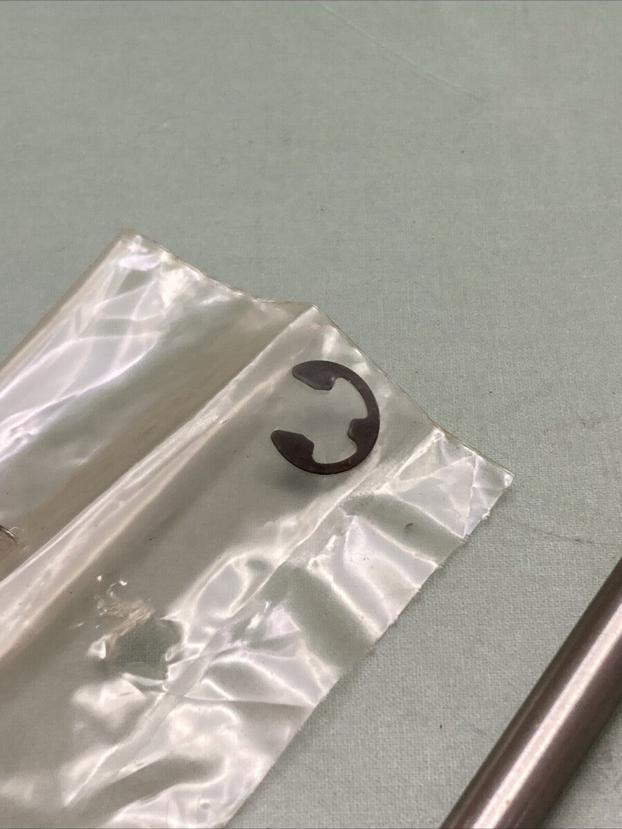 NEW MERCURY QUICKSILVER DRIVESHAFT WITH DRIVESHAFT E-RING, 17"