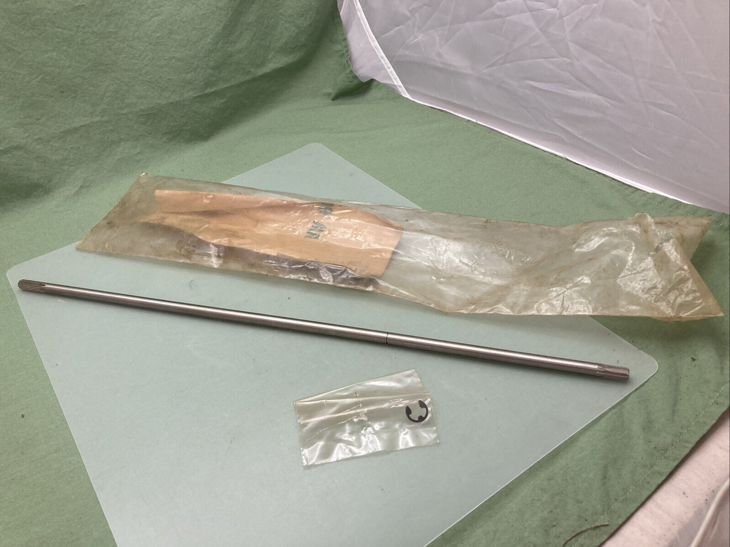 NEW MERCURY QUICKSILVER DRIVESHAFT WITH DRIVESHAFT E-RING, 17"