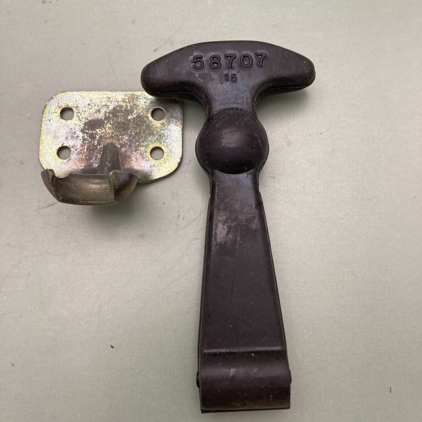 NEW GENUINE MERCURY 58707A2 LATCH KIT