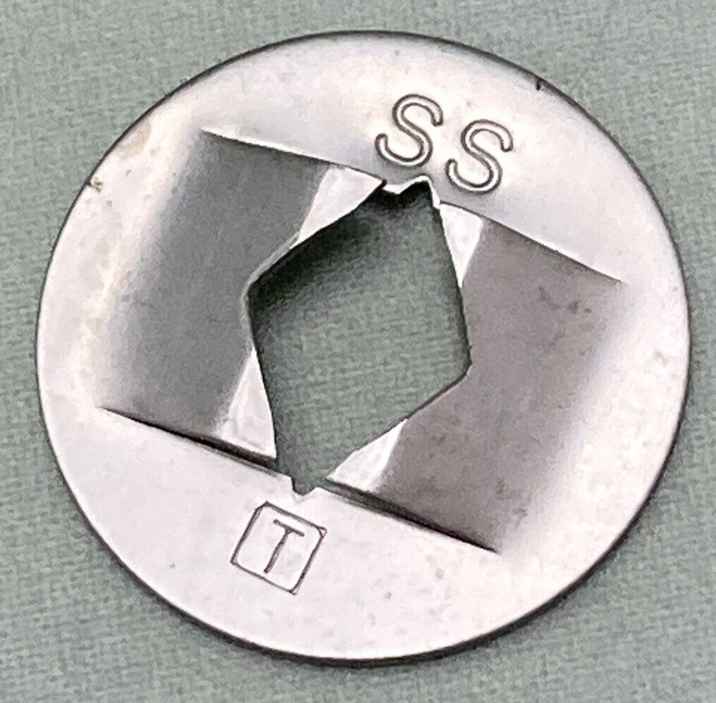 NEW REPLACES MERCURY QUICKSILVER 53-55891 FASTENER CLP BTTM CWL OUTBOARD 4.5HP