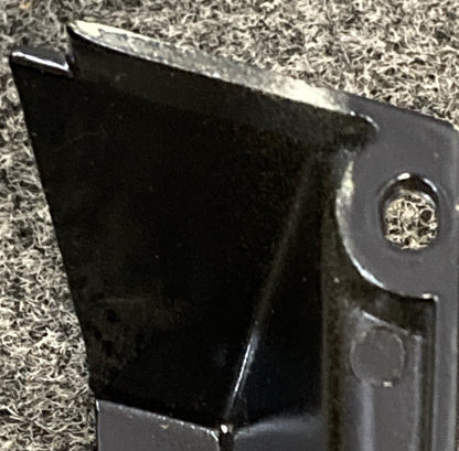 NEW GENUINE MERCURY 39025 COVER TRIM TO BOTTOM COWL OUTBOARD 9.8HP