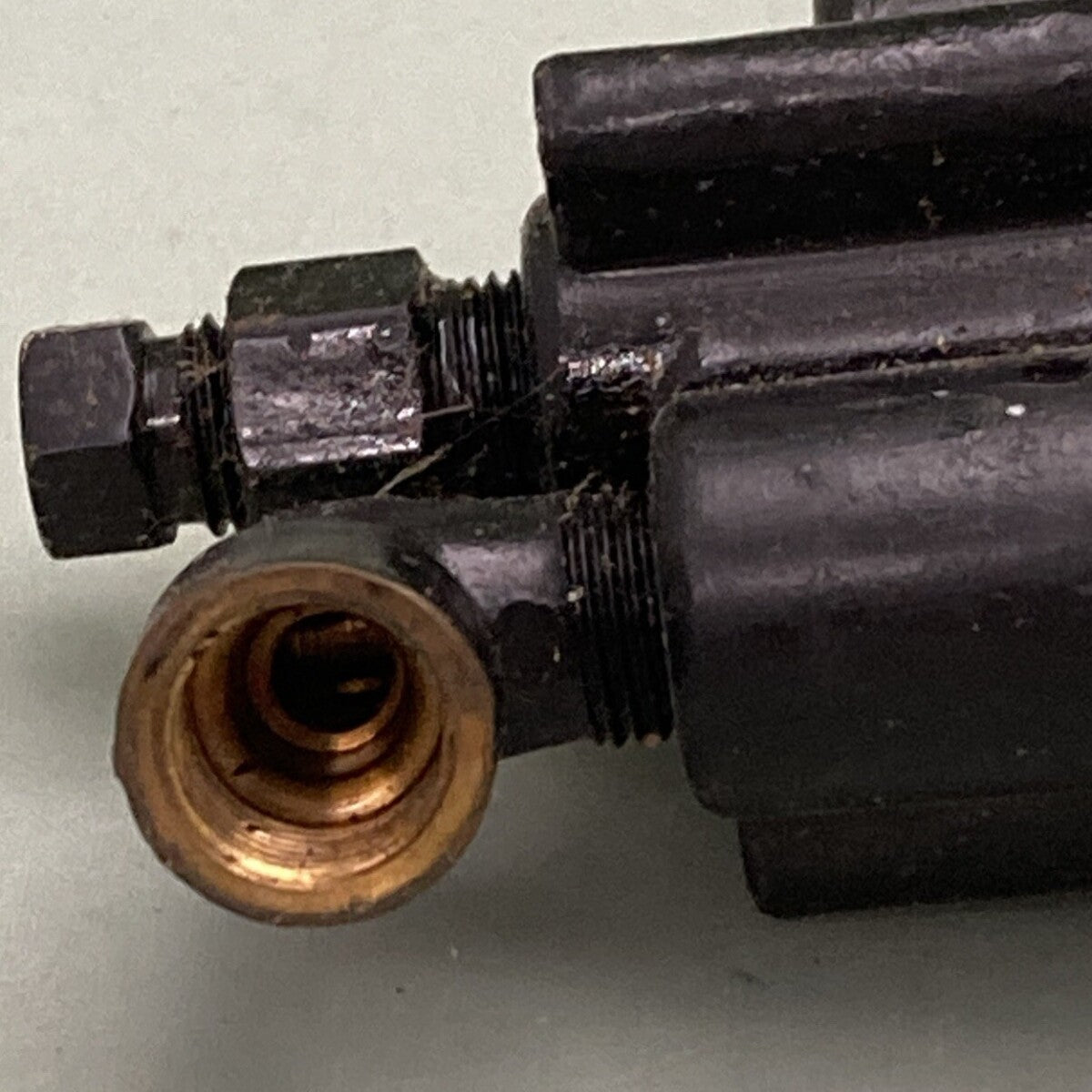 NEW GENUINE MERCURY QUICKSILVER 54951A2 VALVE ASM REVERSE LOCK 330 MIE GM 454 V8
