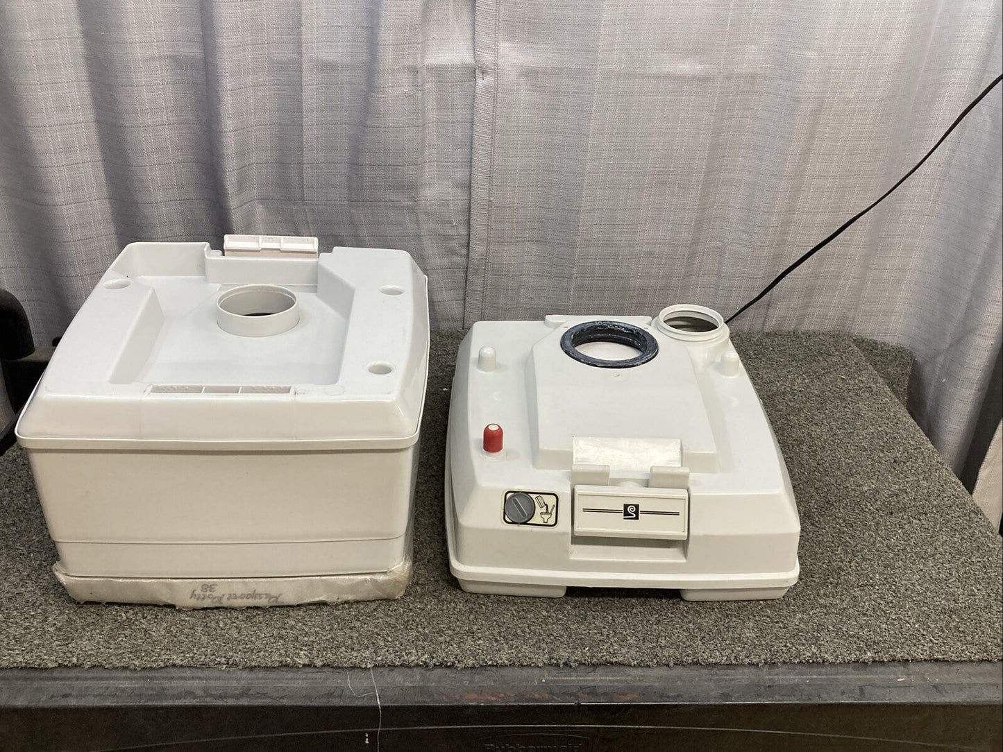 NEW PASSPORT POTTY 6004 PORTABLE TOILET, 13L