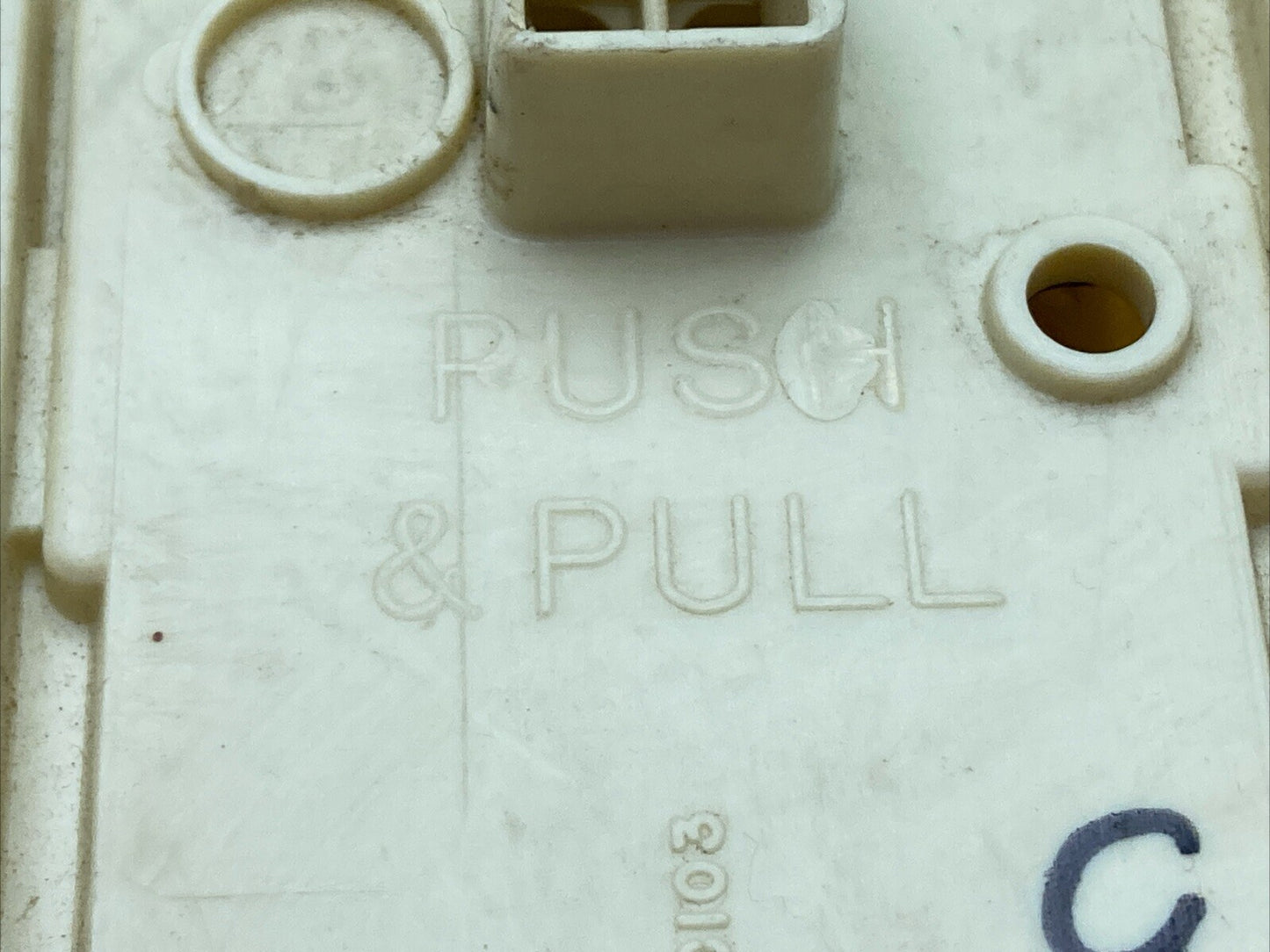 NEW REFLECT-O-LITE 400 SAE-P2-71 AMBER LENS CASING 73C103