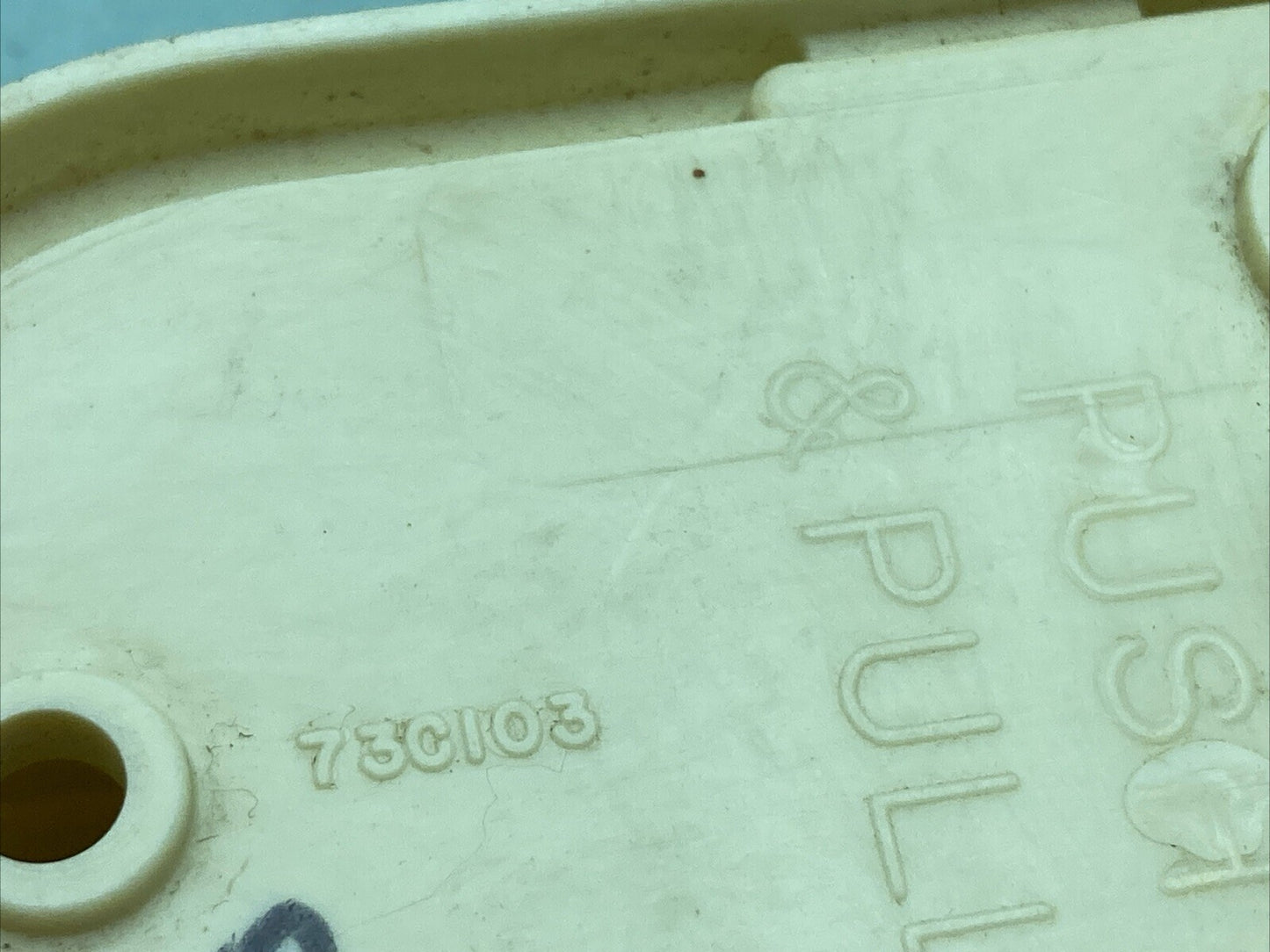 NEW REFLECT-O-LITE 400 SAE-P2-71 AMBER LENS CASING 73C103