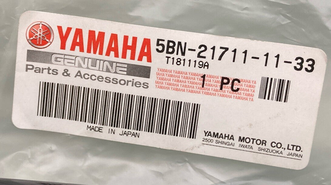 NEW GENUINE YAMAHA 5BN-21711-11-33 COVER SIDE 1 V-STAR