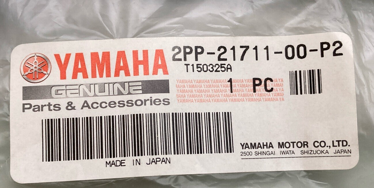 NEW GENUINE YAMAHA 2PP-21711-00-P2 COVER SIDE 1