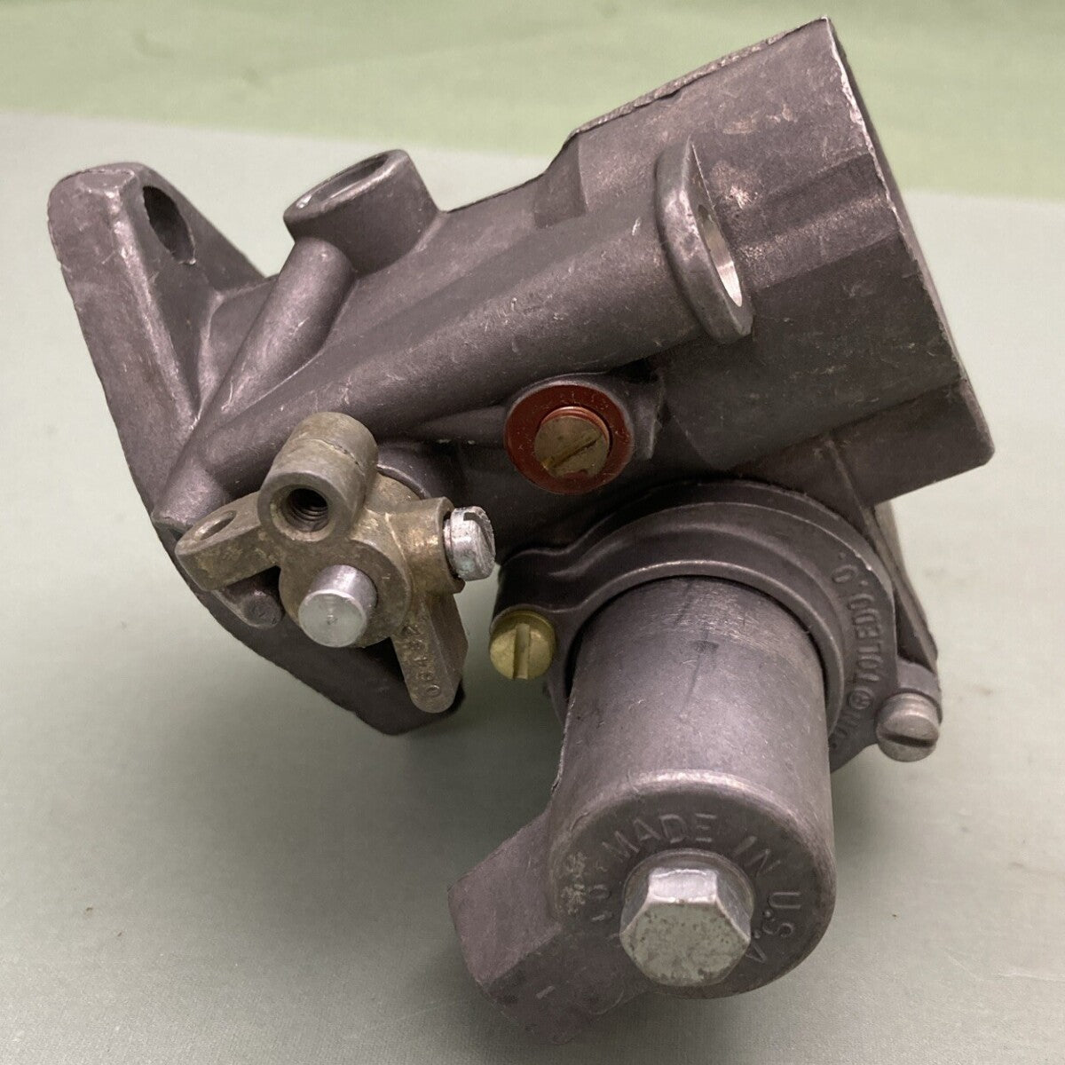 NEW GENUINE MERCURY 1333-3298 CARBURETOR ASM MARINE 500