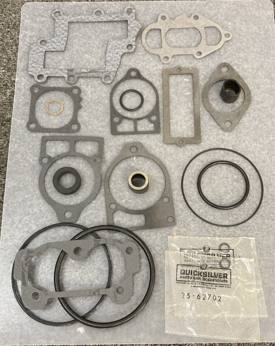 NEW GENUINE MERCURY 27-60476A75 ENGINE OVERHAUL GASKET INCOMPLETE