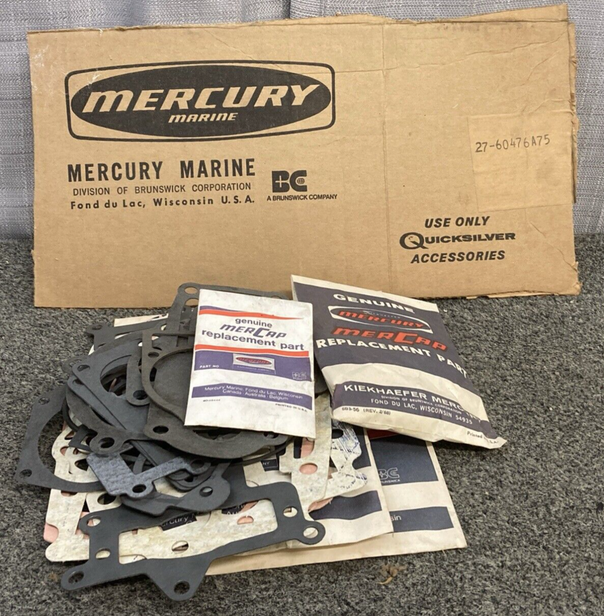 NEW GENUINE MERCURY 27-60476A75 ENGINE OVERHAUL GASKET INCOMPLETE