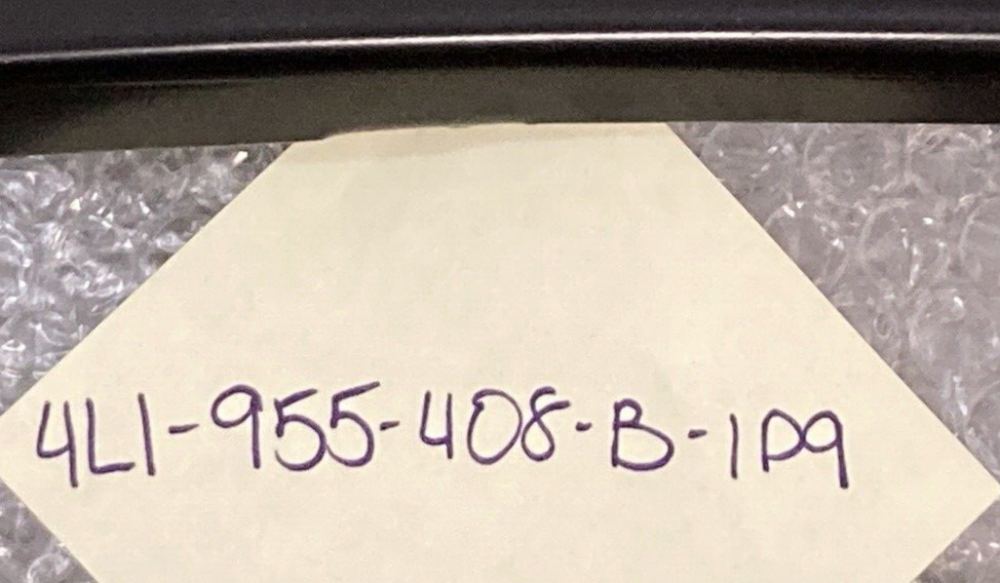 NEW AUDI 4L1-955-408-B-1P9 WIPER ARM RIGHT FRONT