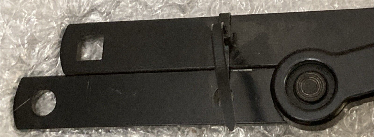 NEW AUDI 4L1-955-408-B-1P9 WIPER ARM RIGHT FRONT