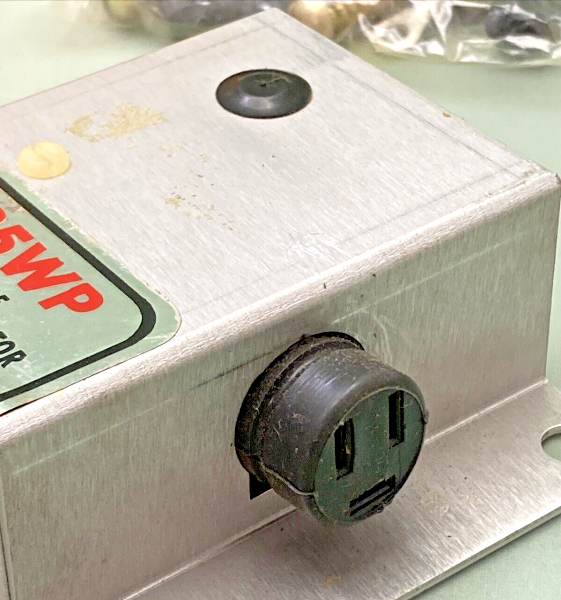 NEW GENUINE MERCURY 37707 API MARINE VR5WP WATERPROOF TRANSISTOR REGULATOR