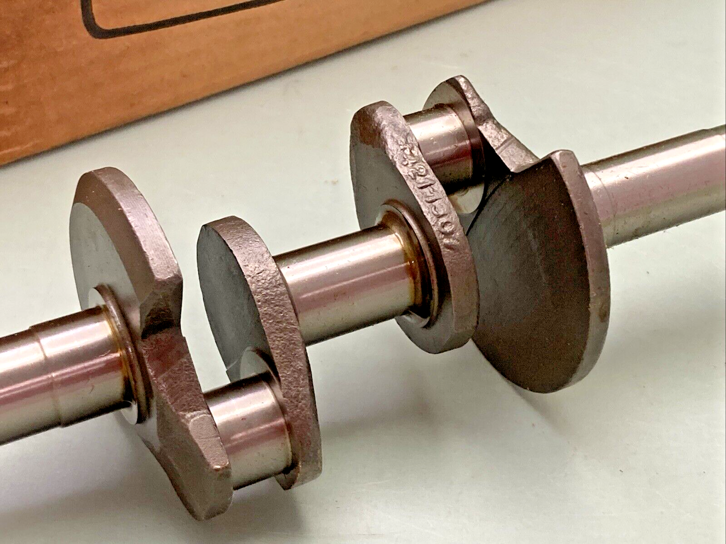 NEW GENUINE MERCURY 421-2224 CRANKSHAFT