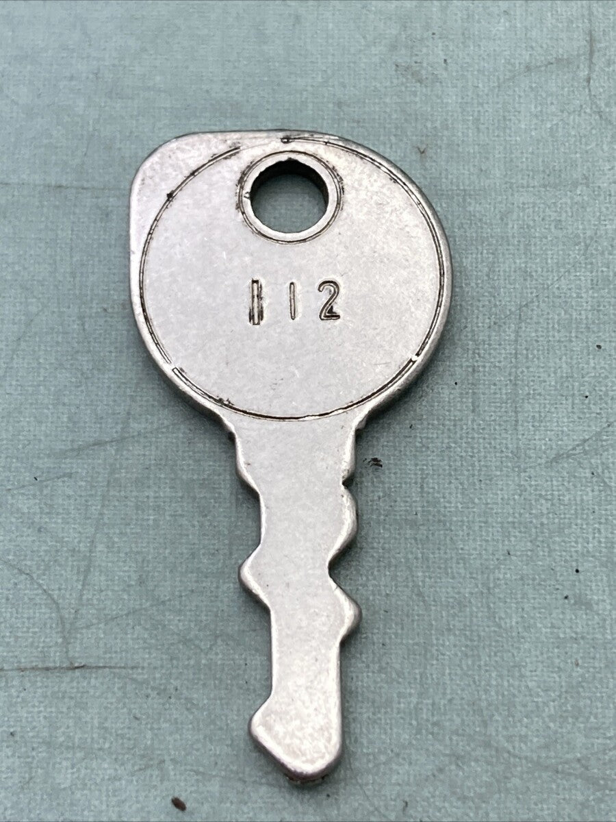 NEW GENUINE MERCURY QUICKSILVER 30431112 KEY 112