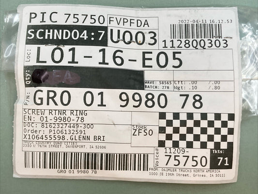 QTY 8 NEW GENUINE FREIGHTLINER GRO-01-9980-78 SCREW RTNR RING