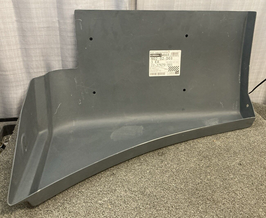 NEW GENUINE FRIEGHTLINER 22-37670-001 Quarter Fender RH, Glass Fiber Reinforced