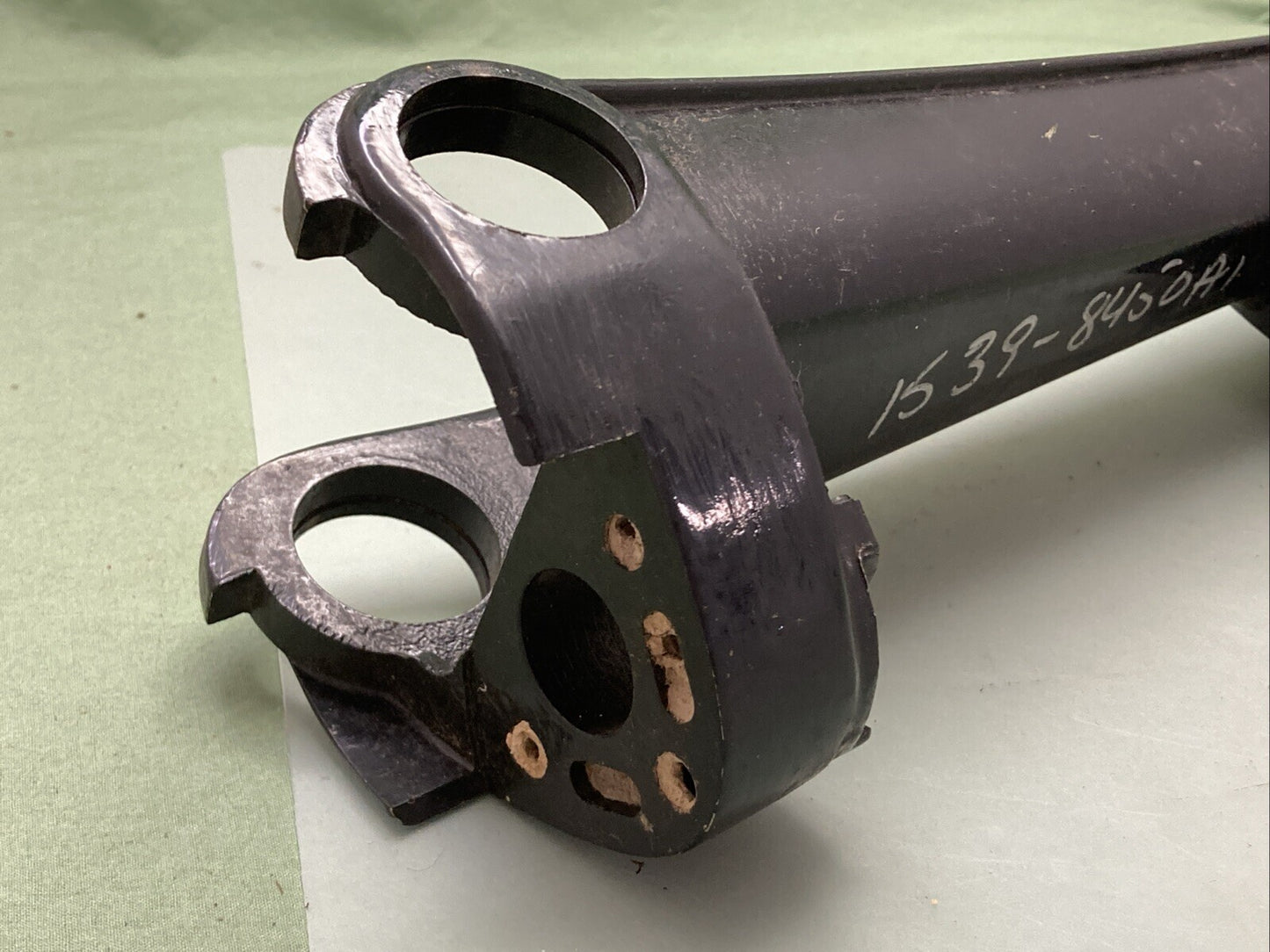 MERCURY 1539-8450A1 EXHAUST HOUSING SADDLE OUTBOARD 4 HP