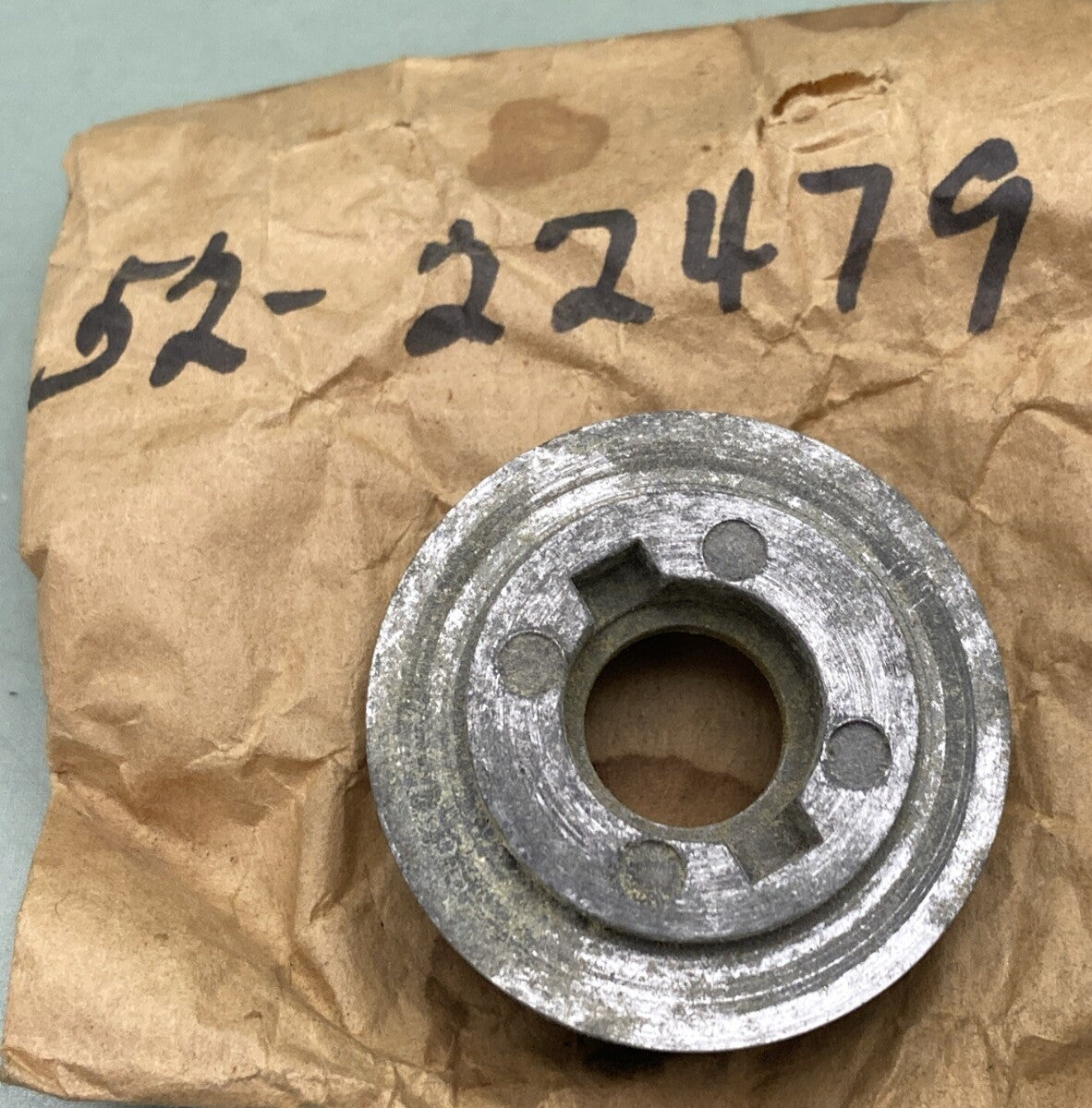 NEW REPLACES MERCURY 52-22479 CLUTCH GEAR HSNG MARK KIEKHAEFER 7 KE4