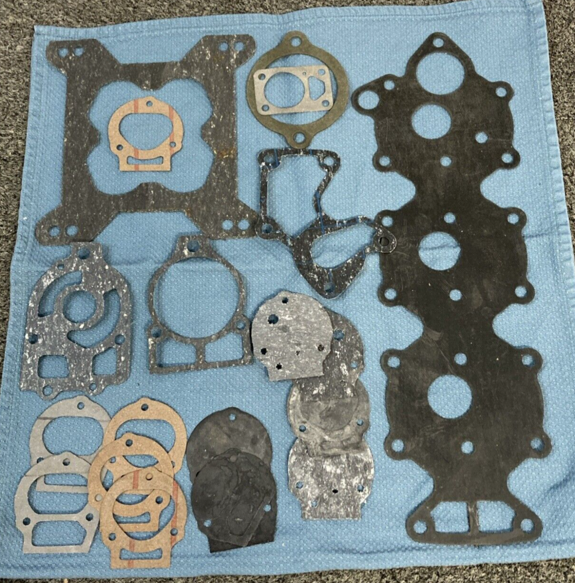 NEW GENUINE MERCURY 27-55284A1 GASKET SET ENGINE OVERHAUL