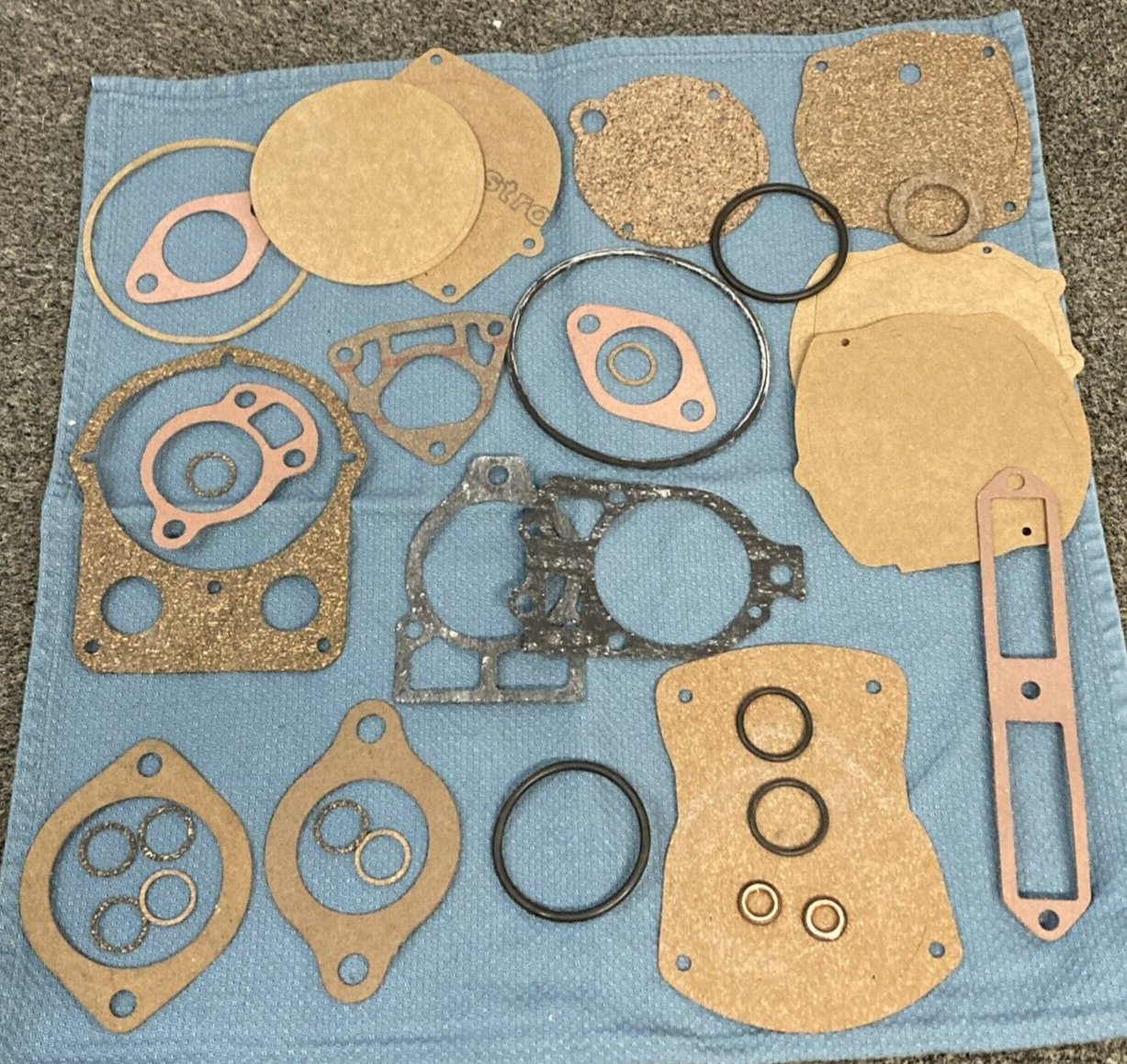 NEW GENUINE MERCURY 27-55284A1 GASKET SET ENGINE OVERHAUL
