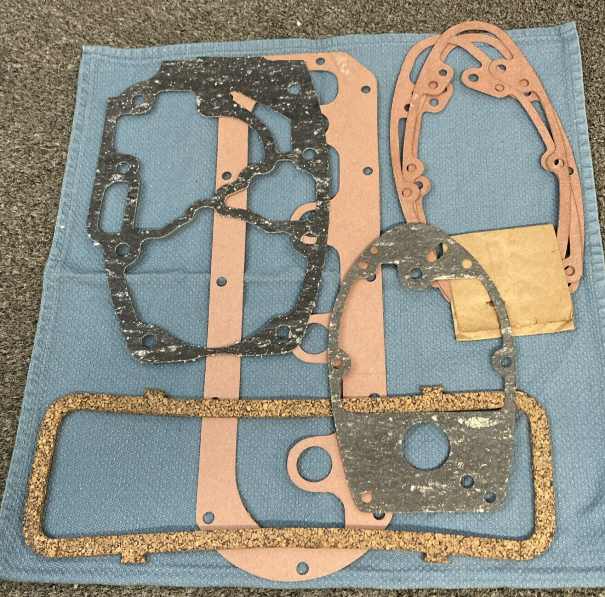 NEW GENUINE MERCURY 27-55284A1 GASKET SET ENGINE OVERHAUL