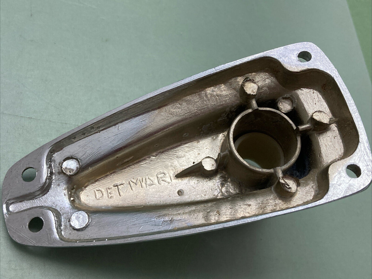 NEW DETMAR STERN LIGHT POLE BASE MOUNT
