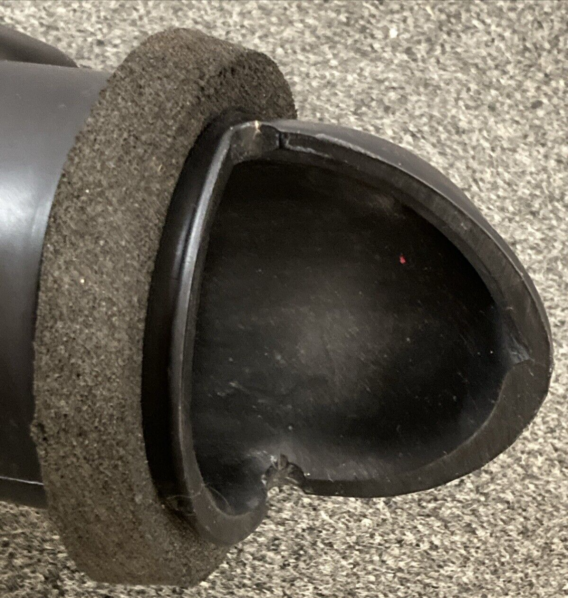 NEW TOYOTA 17882-0P010 HOSE AIR INTAKE CLEANER #2