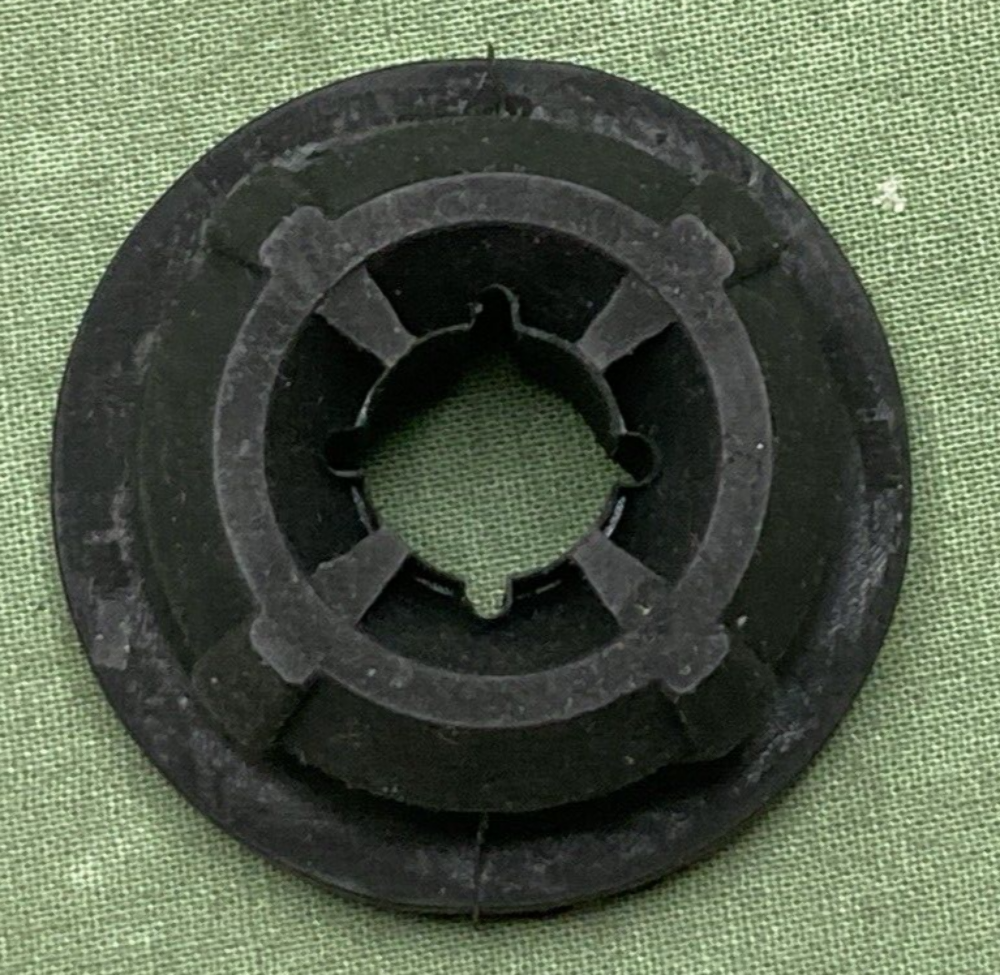 QTY 2 NEW DORMAN 926-278 RADIATOR MOUNT BUSHING