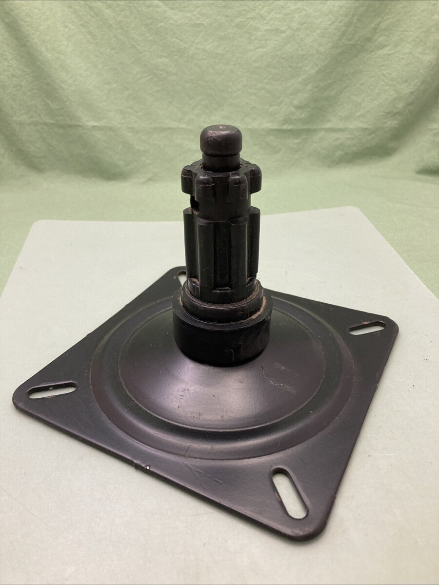 NEW ATTWOOD 19000 SNAP-LOCK SEAT MOUNT