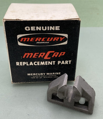 NEW GENUINE MERCURY 30834 BRACKET TOP COWLING FASTENING