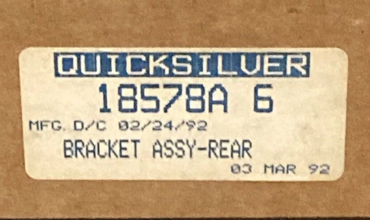 NEW GENUINE MERCURY QUICKSILVER 18578A 6 BRACKET ASSEMBLY REAR