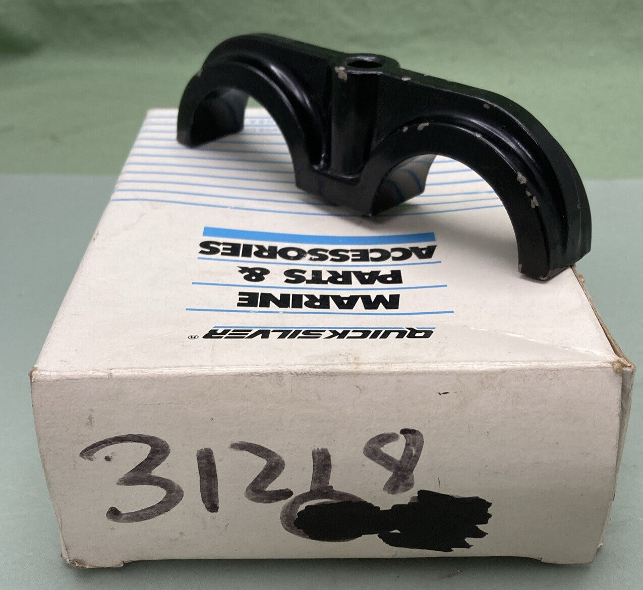 NEW MERCURY QUICKSILVER 31218 BRACKET GEAR RACK BLACK