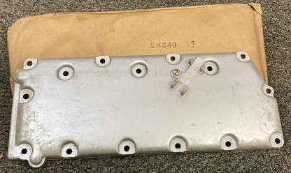 NEW GENUINE MERCURY 28240 EXHAUST MANIFOLD COVER