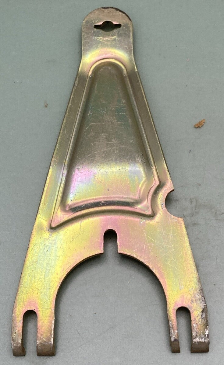 NEW GENUINE MERCURY 28689A 1 BRACKET ASSEMBLY