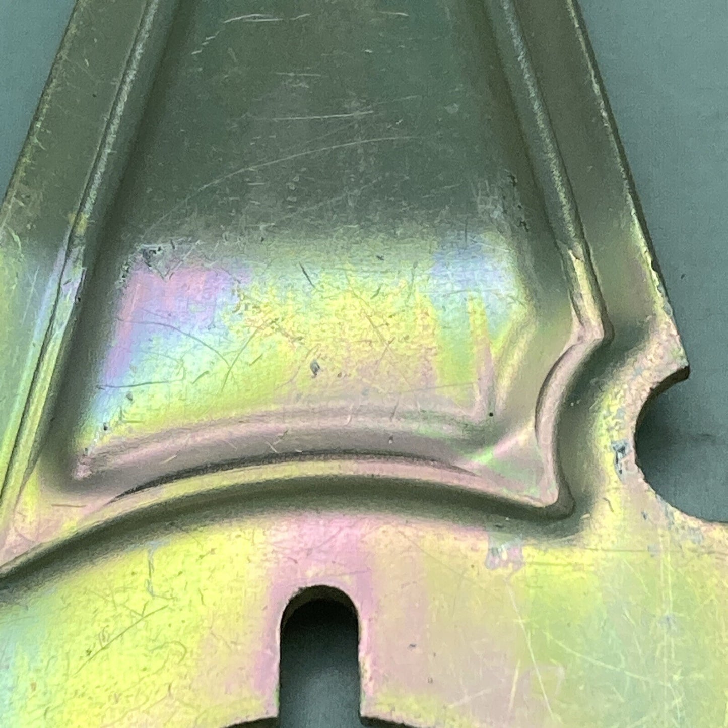 NEW GENUINE MERCURY 28689A 1 BRACKET ASSEMBLY