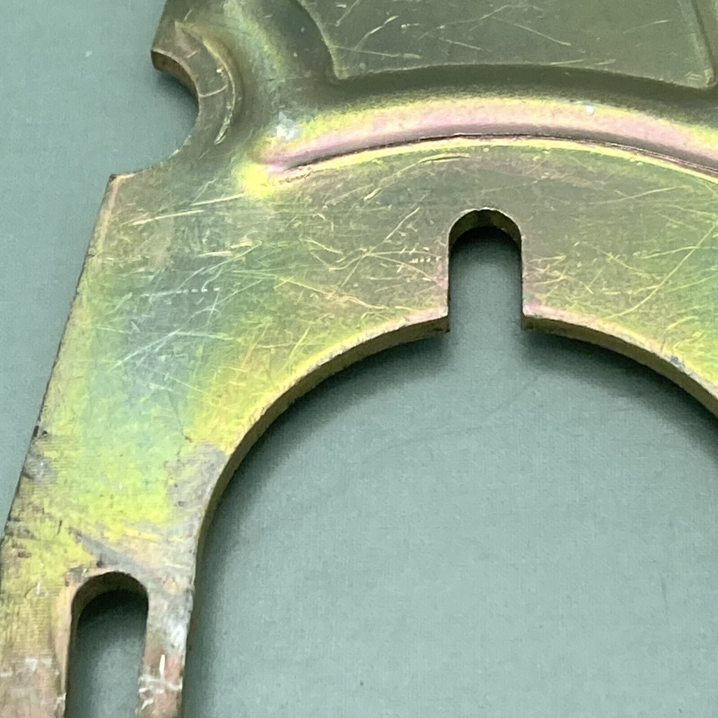 NEW GENUINE MERCURY 28689A 1 BRACKET ASSEMBLY