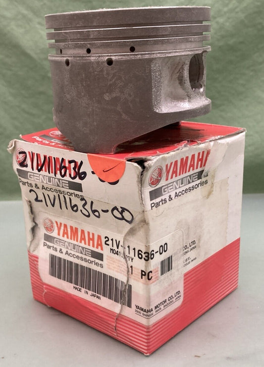 NEW GENUINE YAMAHA 21V-11636-00 PISTON 2 O/S 050