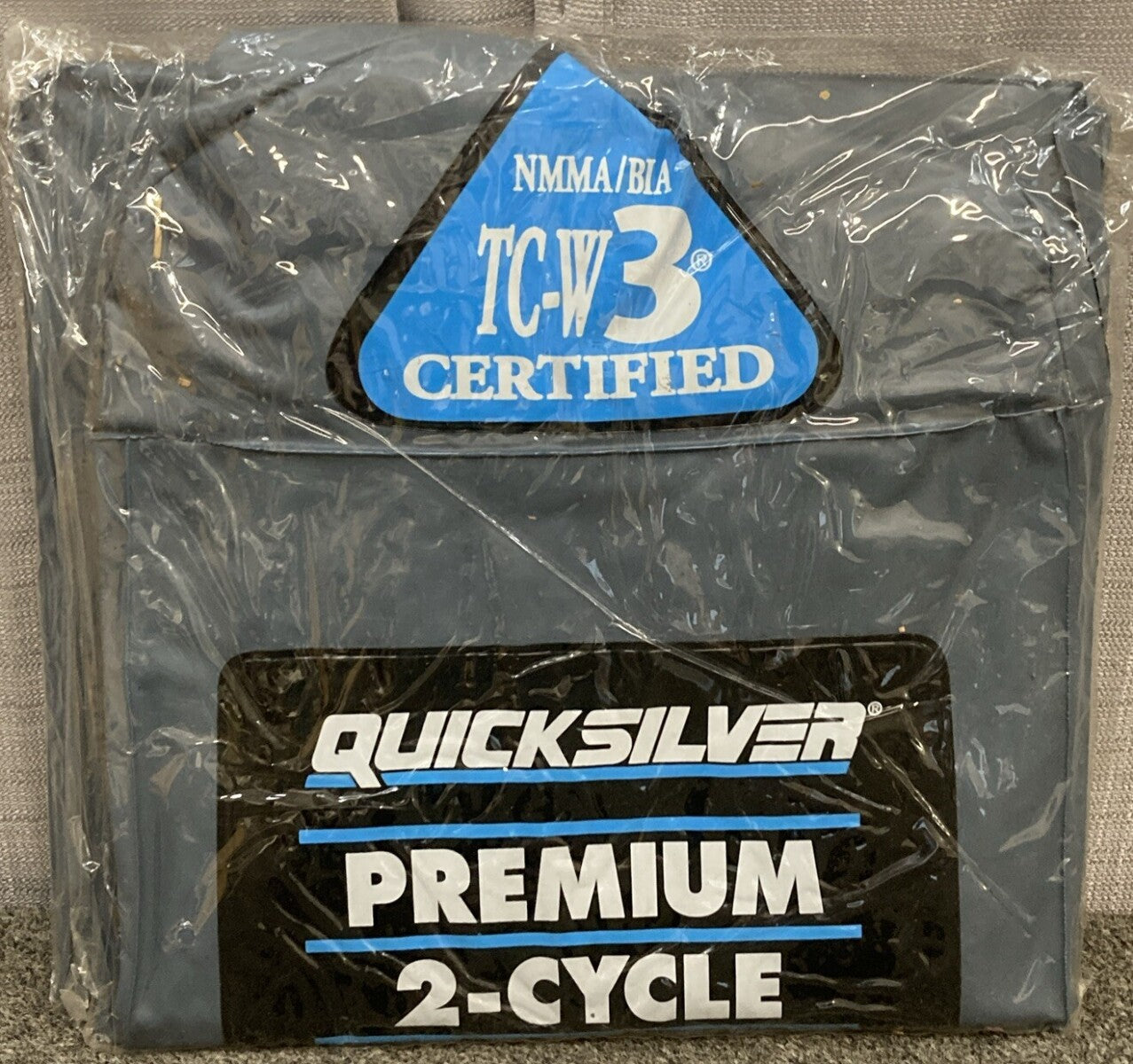 NEW GENUINE MERCURY QUICKSILVER 93-809843 95 INFLATABLE BOTTLE 2 CYCLE OIL BTL