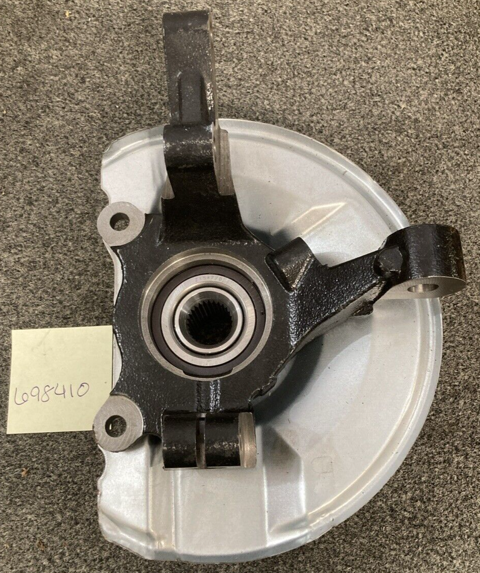 NEW REPLACES GM 698410 Right Loaded Steering Knuckle, WHEEL HUB